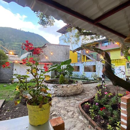 Garden House Hostal 바뇨스 외부 사진