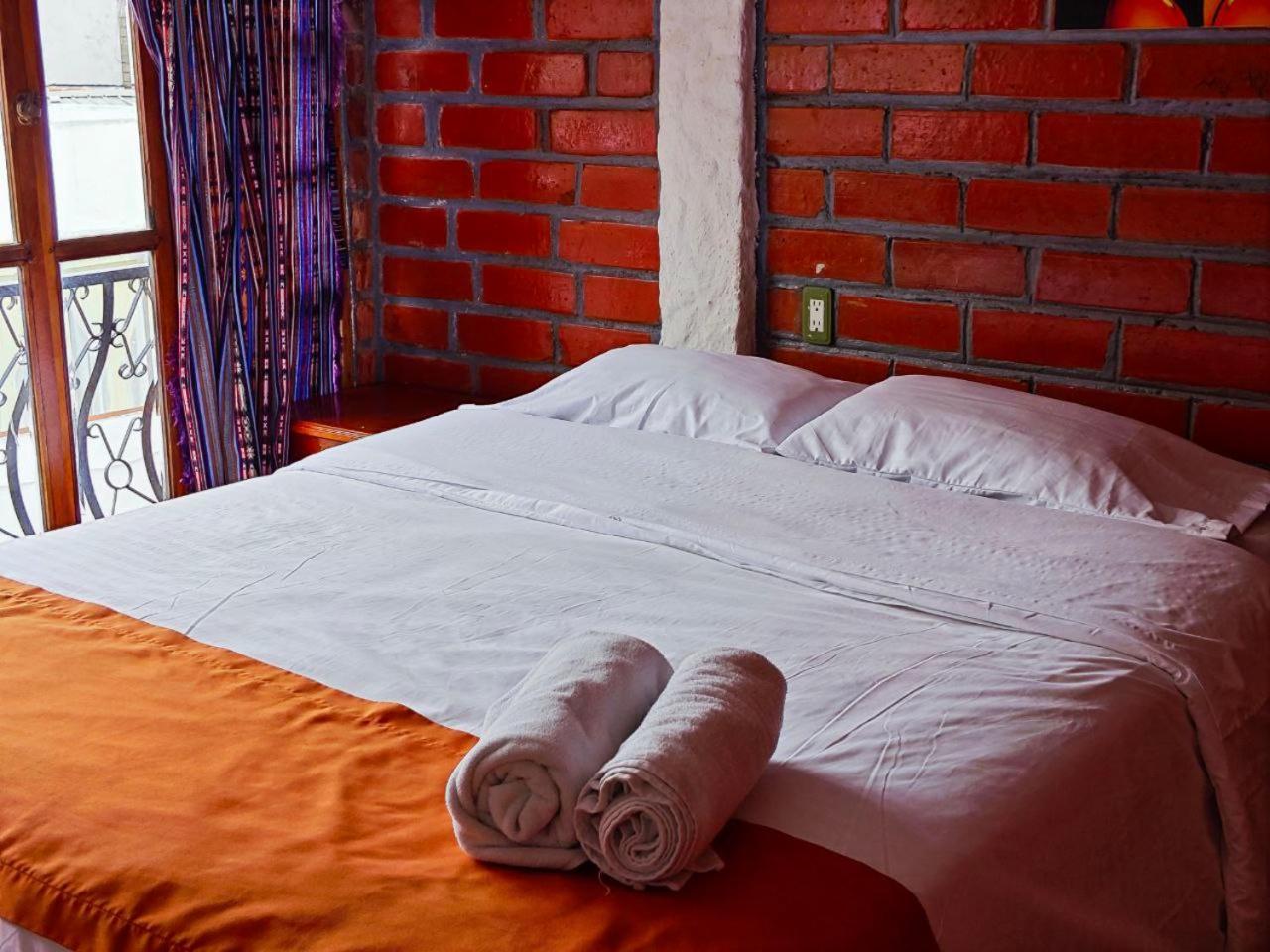 Garden House Hostal 바뇨스 외부 사진