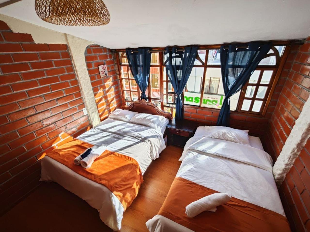 Garden House Hostal 바뇨스 외부 사진