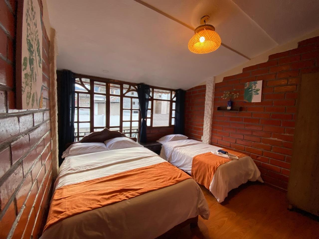 Garden House Hostal 바뇨스 외부 사진