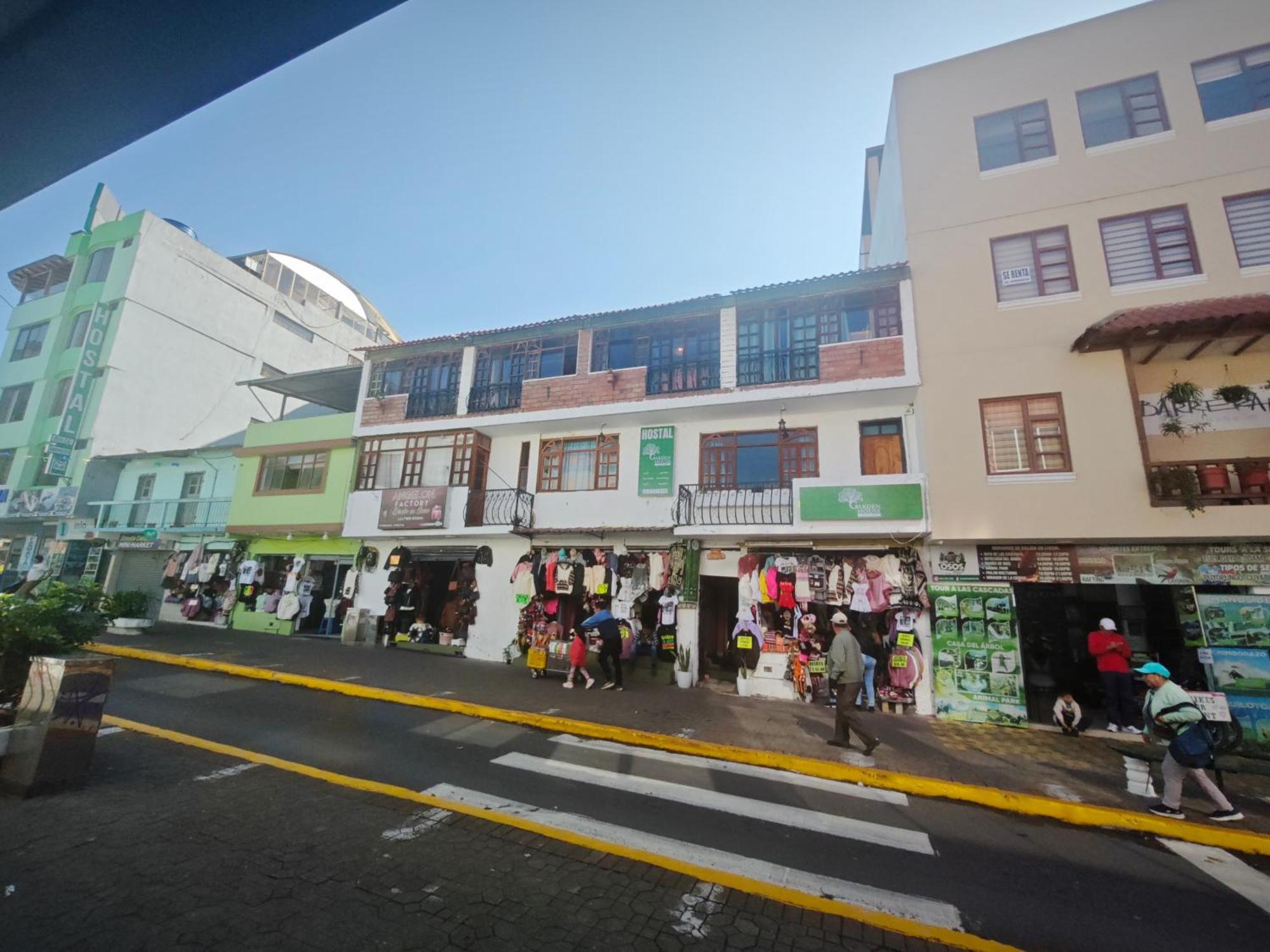 Garden House Hostal 바뇨스 외부 사진